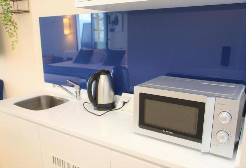 Sea View Aparthotel In Batumi