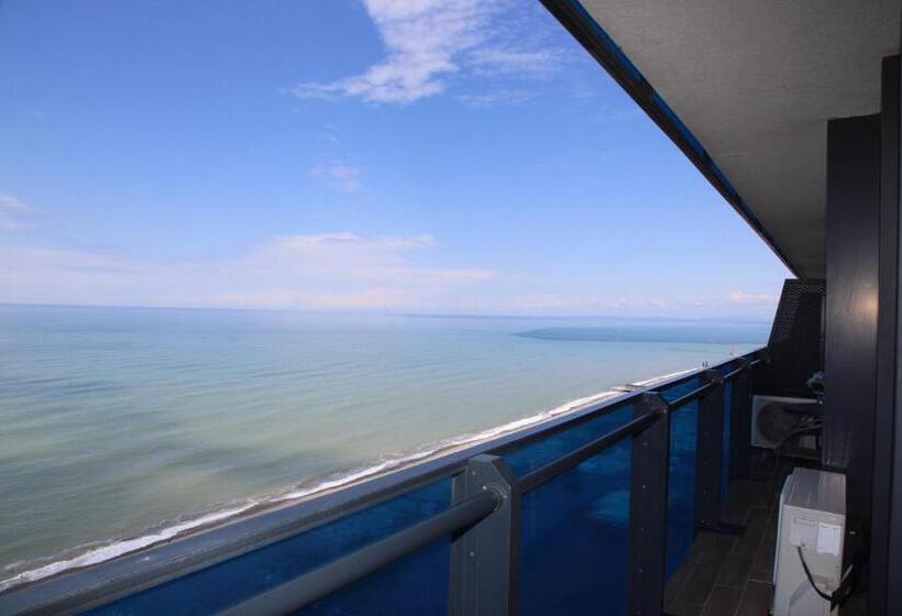 Sea View Aparthotel In Batumi