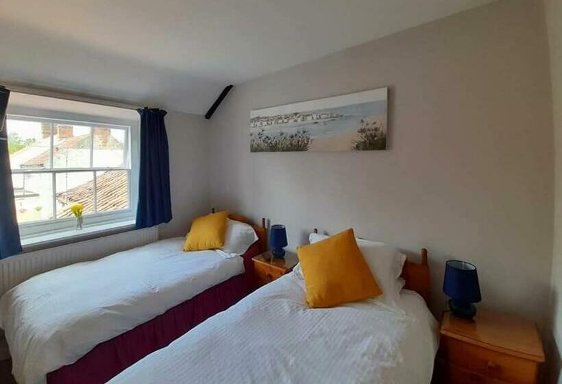 فندق صغير The Bell Inn