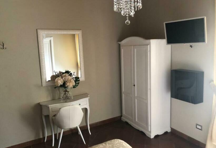 B&b La Loggia E L’orologio