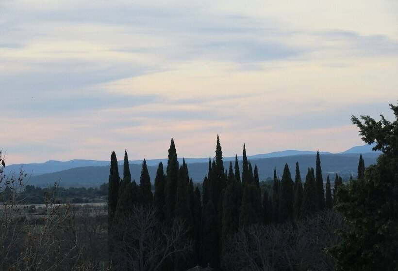 Cheriedel Bed & Breakfast & Art Gallery