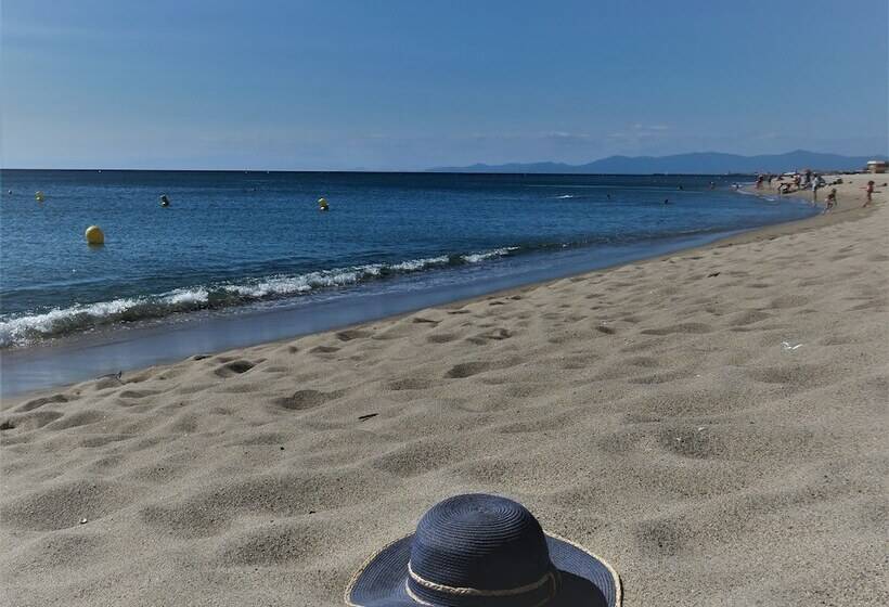 Cheriedel Bed & Breakfast & Art Gallery