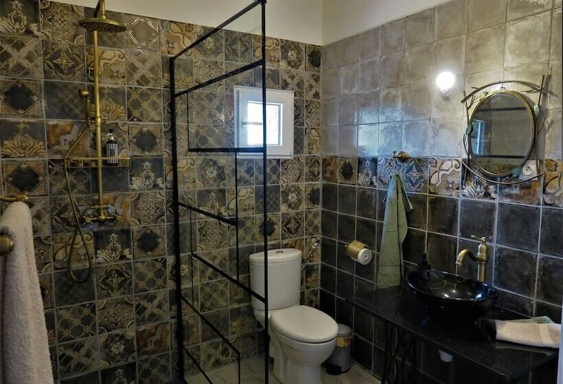 Cheriedel Bed & Breakfast & Art Gallery