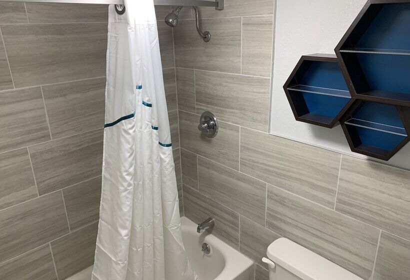 فندق على الطريق Hometowne Studios By Red Roof Battle Creek