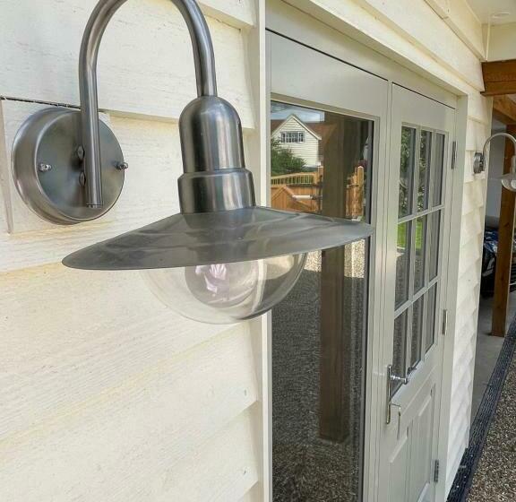 פנסיון Debussys Guest House