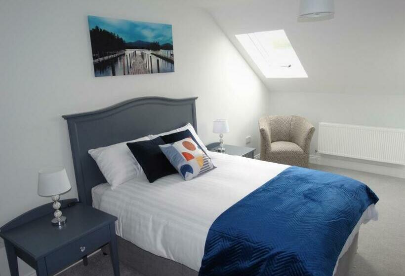 פנסיון Lir Lodge