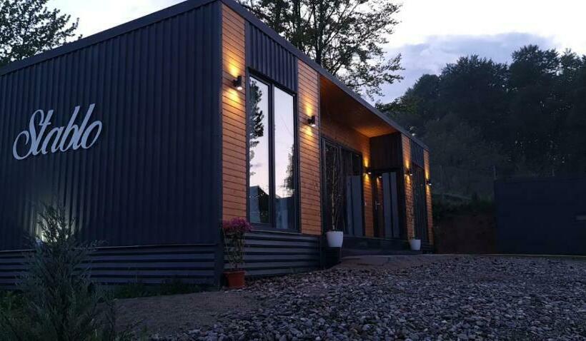 Stablo Guest House