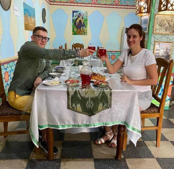 فندق صغير Shayx Jalol