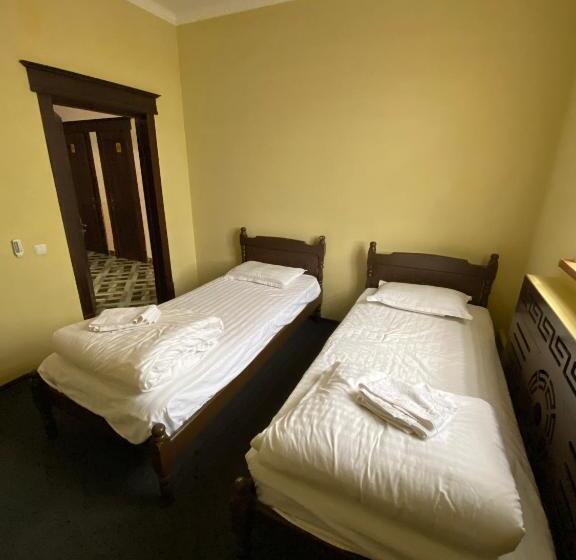 فندق صغير Shayx Jalol