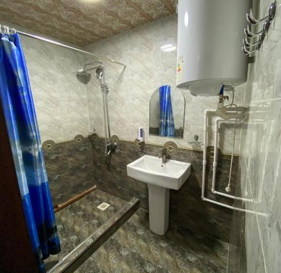 فندق صغير Shayx Jalol