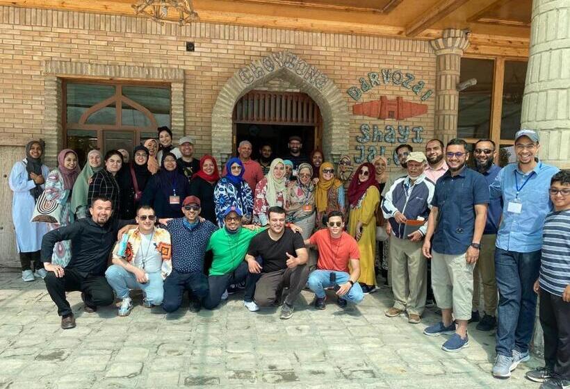 فندق صغير Shayx Jalol