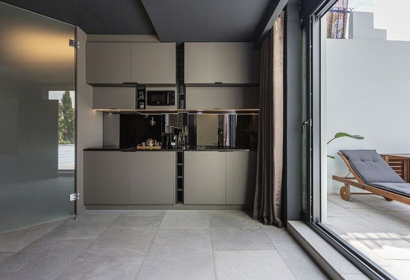 Apartaestudios Evolution Luxury