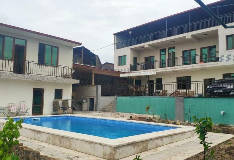 민박 Apex Rest House Of 10 Rooms And Pool