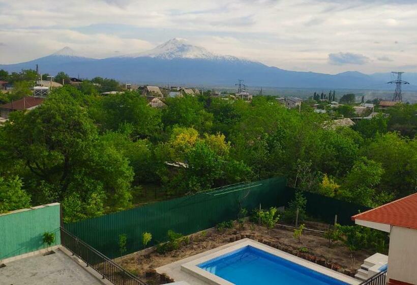 민박 Apex Rest House Of 10 Rooms And Pool