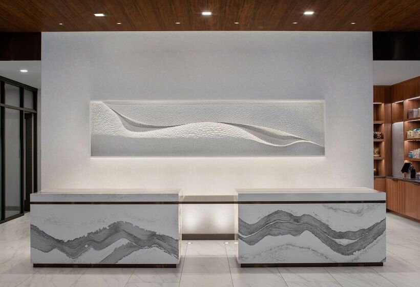 Ac Hotel By Marriott Vancouver Waterfront