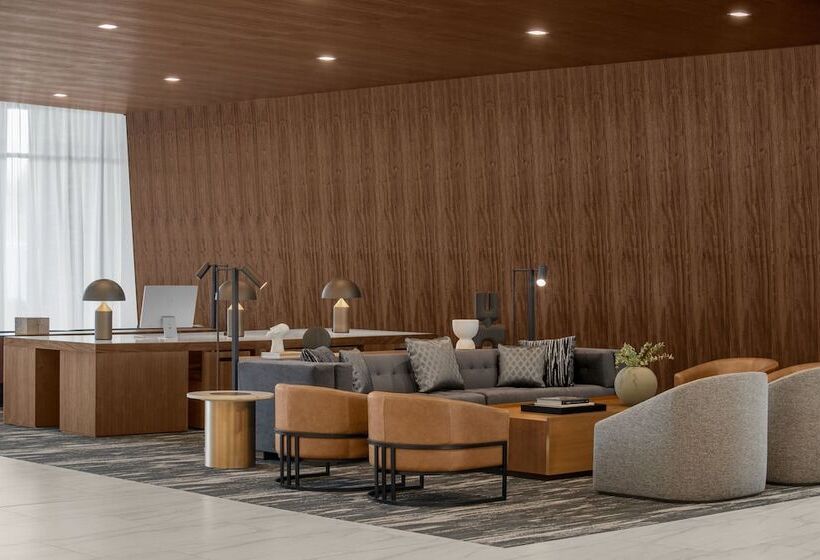 Ac Hotel By Marriott Vancouver Waterfront