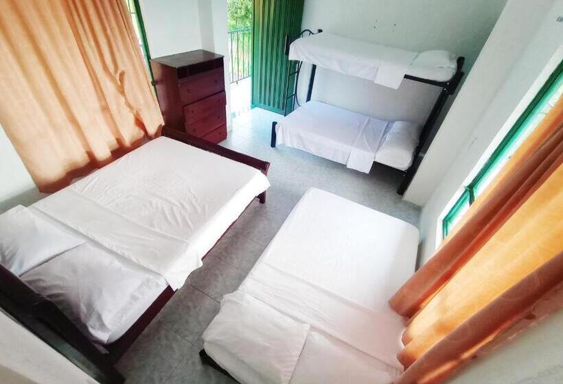 בית מלון כפרי Campestre Las Marias  El Colegio