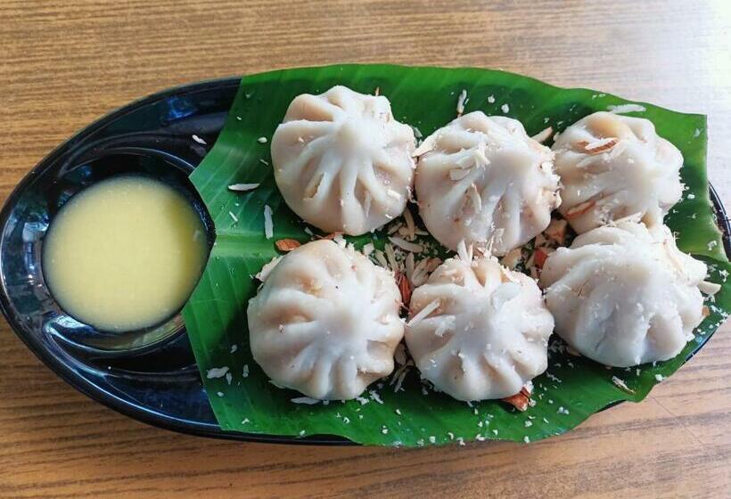 호텔 Happiness Inn, Nagaon