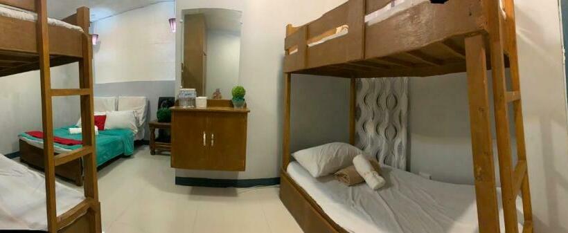 בית מלון כפרי Reddoorz Hostel @ Ritz Place Baguio