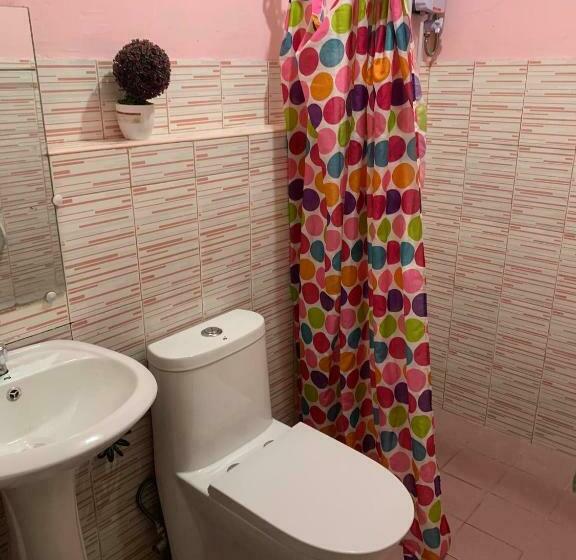 בית מלון כפרי Reddoorz Hostel @ Ritz Place Baguio