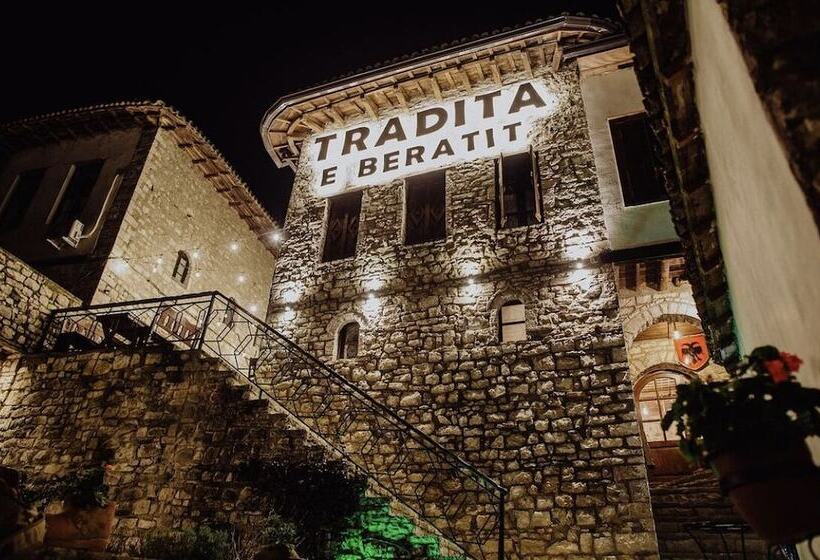 فندق Tradita E Beratit