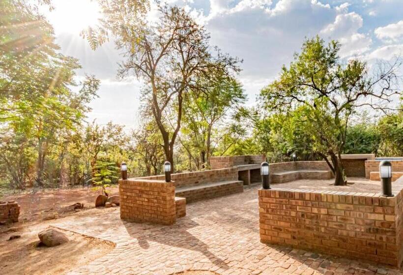 膳宿费 Featherwood Farm & Nyala Lodge