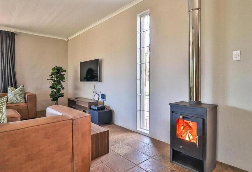 膳宿费 Featherwood Farm & Nyala Lodge