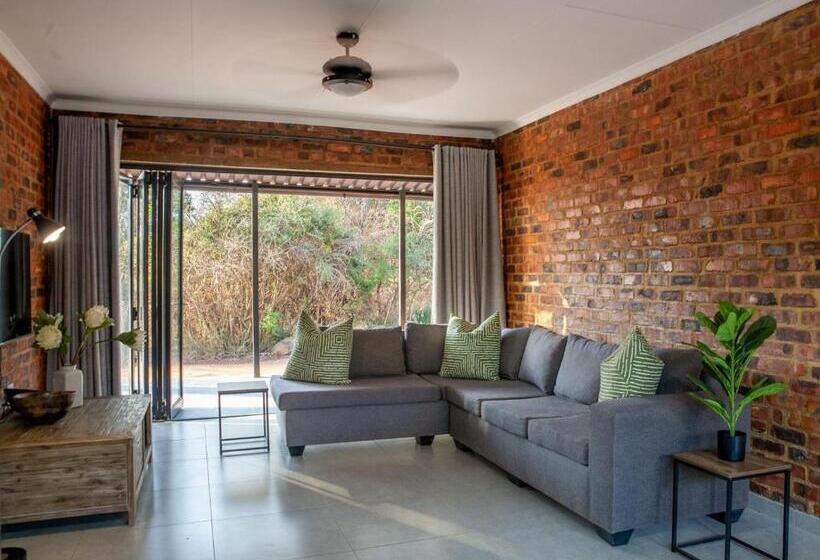 膳宿费 Featherwood Farm & Nyala Lodge