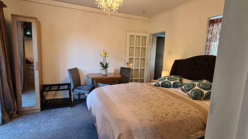 بنسيون Koi Pond Annex