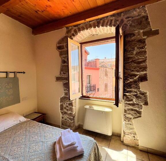 פנסיון La Vecchia Torre