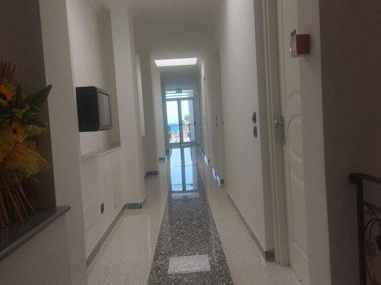 민박 Resort Atlantis