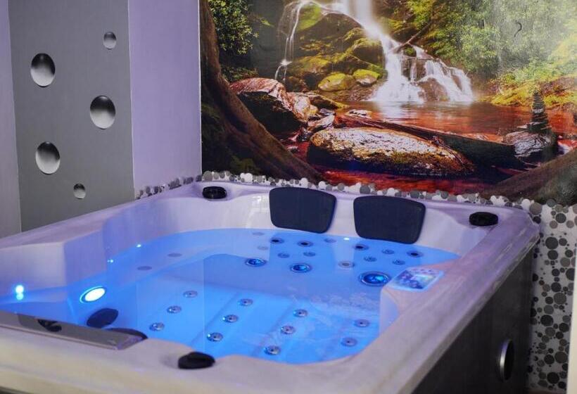 مبيت وإفطار Calaidonia Suite