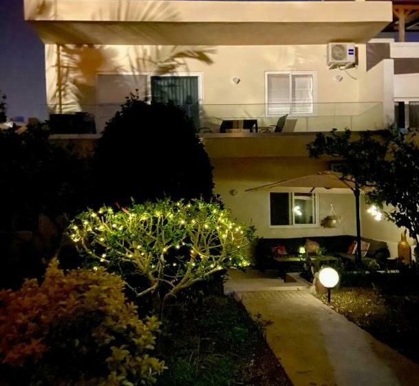 تختخواب و صبحانه Maltese Garden Villa