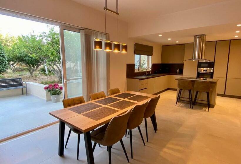 تختخواب و صبحانه Maltese Garden Villa