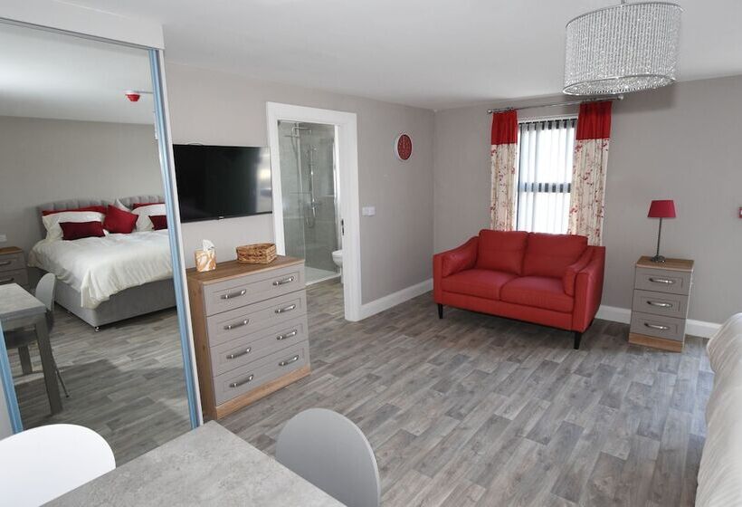 Homestead Hillsborough Guest Rooms