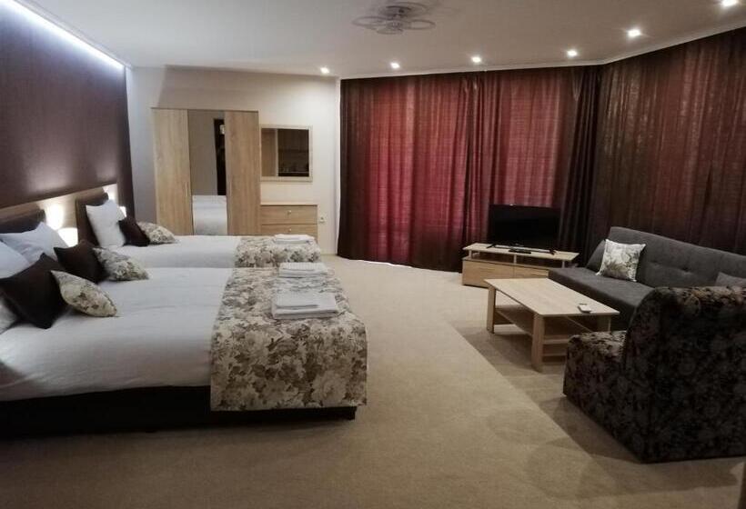 בית מלון כפרי хотел бялата роза