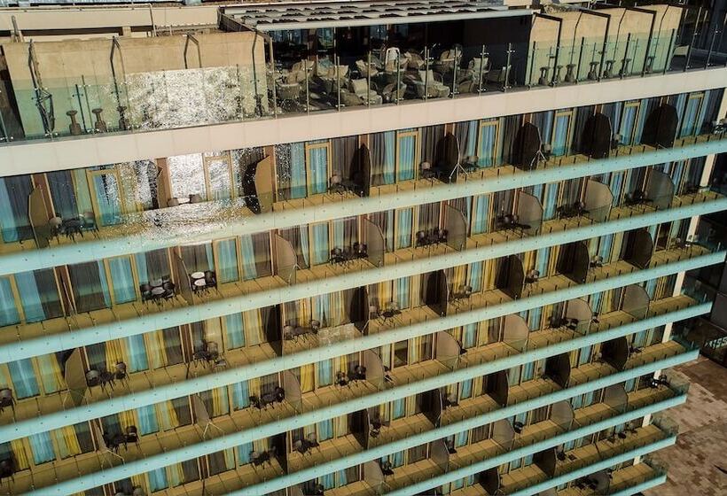 هتل Miramare Magnetic Beach