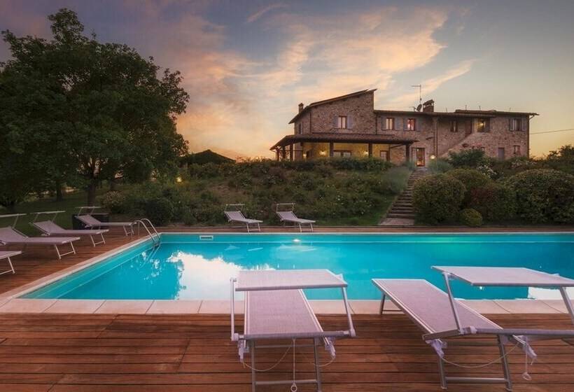 La Panoramica 8, Emma Villas