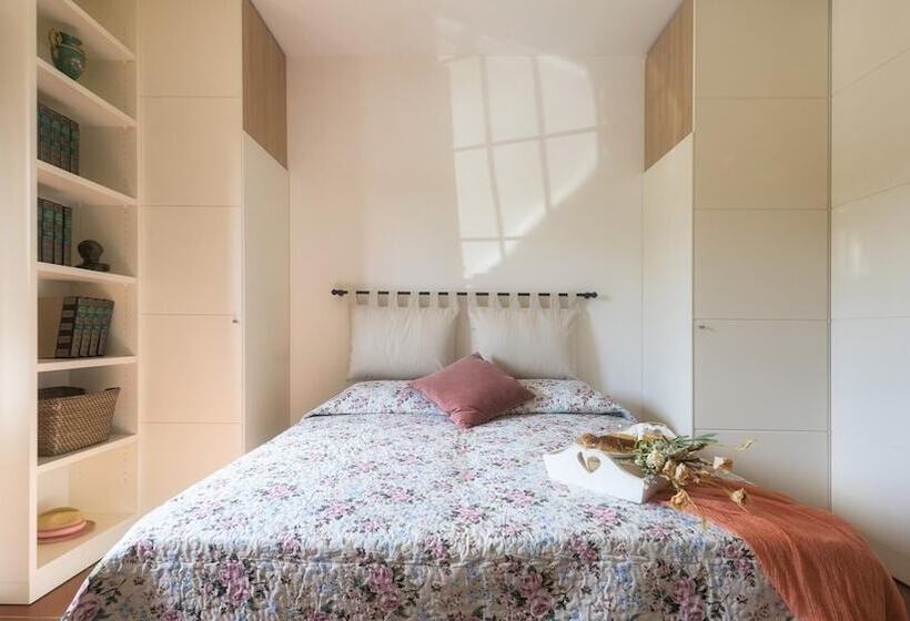 La Panoramica 8, Emma Villas