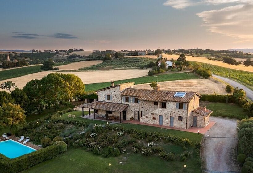 La Panoramica 8, Emma Villas