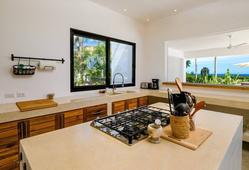 Magnificent New Modern Villa With Sea View 5 Bedrooms