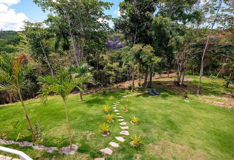 Magnificent New Modern Villa With Sea View 5 Bedrooms