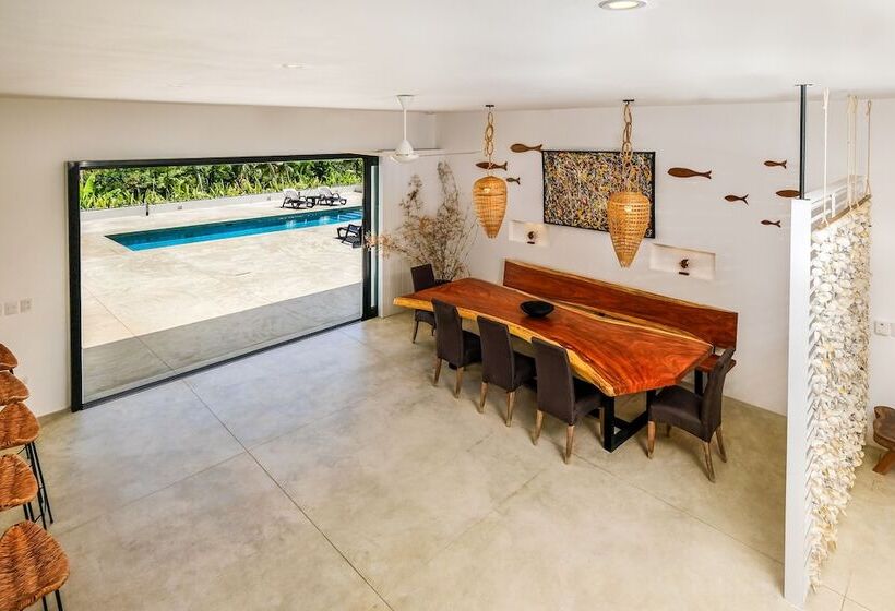 Magnificent New Modern Villa With Sea View 5 Bedrooms