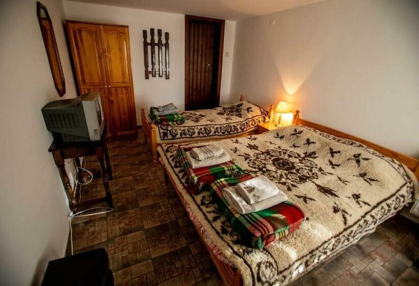 Pension (Hôtel basse catégorie) фильовата къща