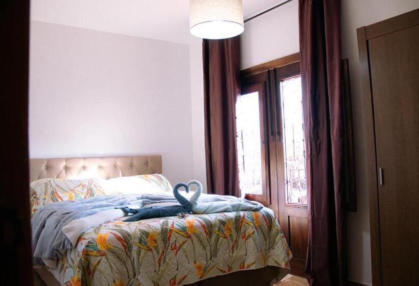 פנסיון Pouso Primavera