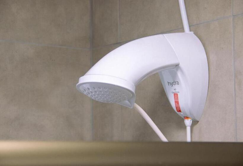 פנסיון Pouso Primavera