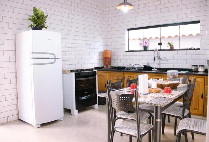 פנסיון Pouso Primavera