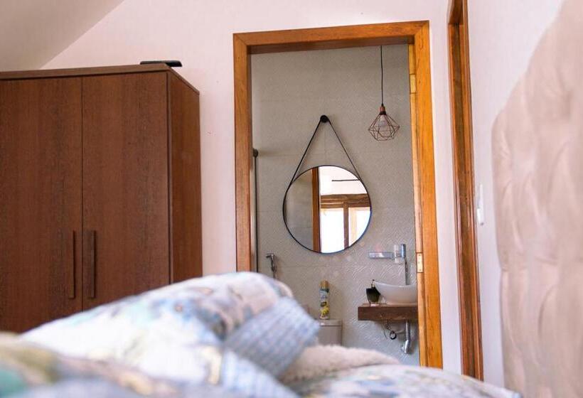 פנסיון Pouso Primavera