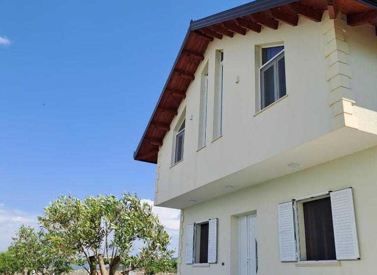 پانسیون Xhuli Guesthouse