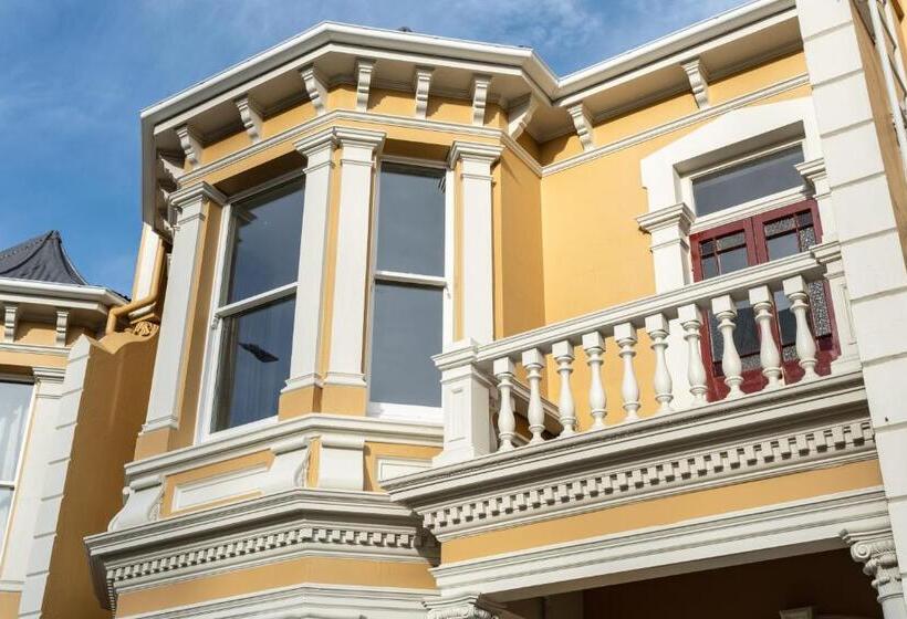 Star Struck On Stuart